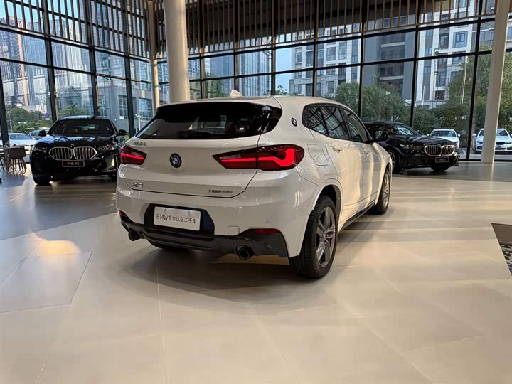 Фото 6 - BMW X2