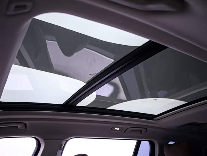 Фото 10 - BMW X7