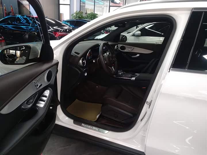 Фото 16 - Mercedes-Benz GLC-Class