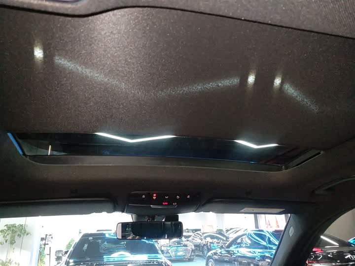 Фото 18 - Mercedes-Benz GLC-Class