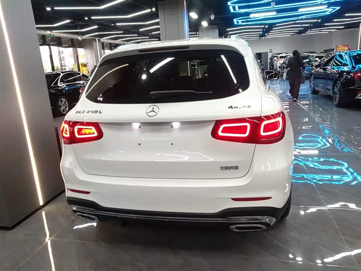 Фото 6 - Mercedes-Benz GLC-Class