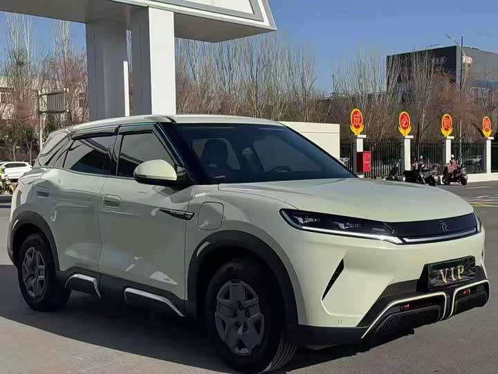 Фото 3 - BYD Yuan Up