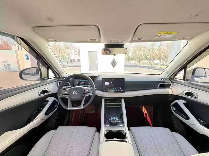 Фото 6 - BYD Yuan Up