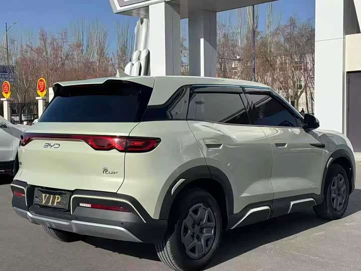 Фото 9 - BYD Yuan Up