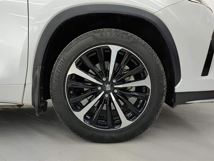 Фото 6 - Toyota Crown Kluger