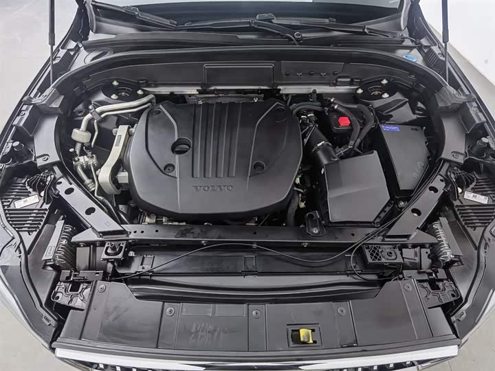 Фото 6 - Volvo XC60