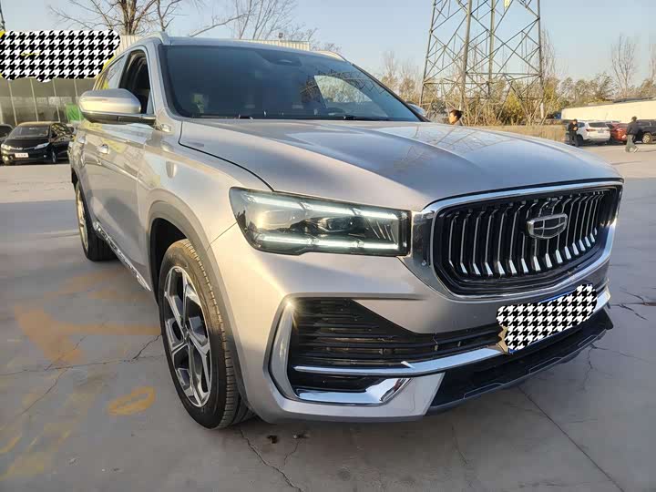 Фото 3 - Geely Monjaro