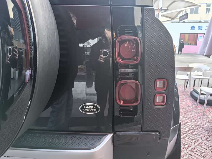 Фото 15 - Land Rover Defender