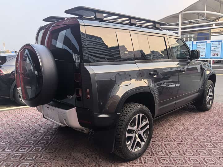 Фото 17 - Land Rover Defender