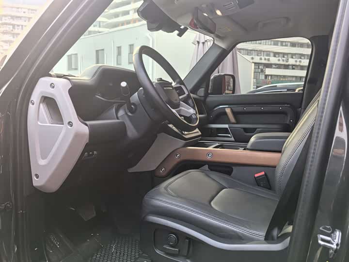 Фото 3 - Land Rover Defender