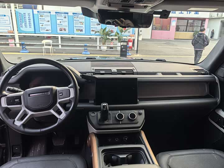 Фото 4 - Land Rover Defender