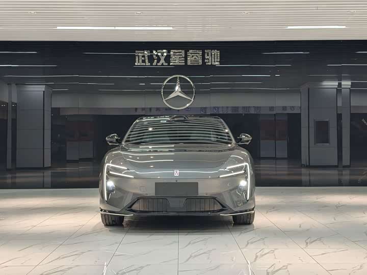 Фото 2 - Avatr 06