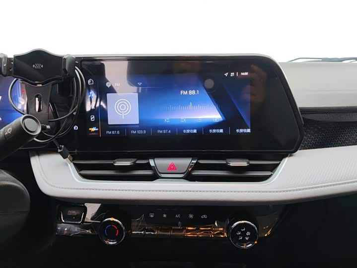 Фото 13 - Chevrolet Monza