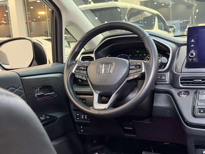 Фото 13 - Honda Elysion