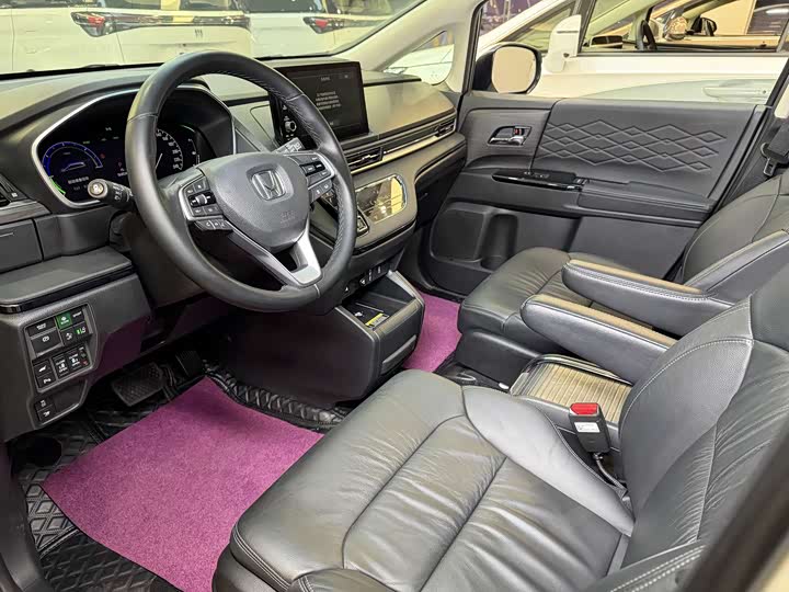 Фото 7 - Honda Elysion