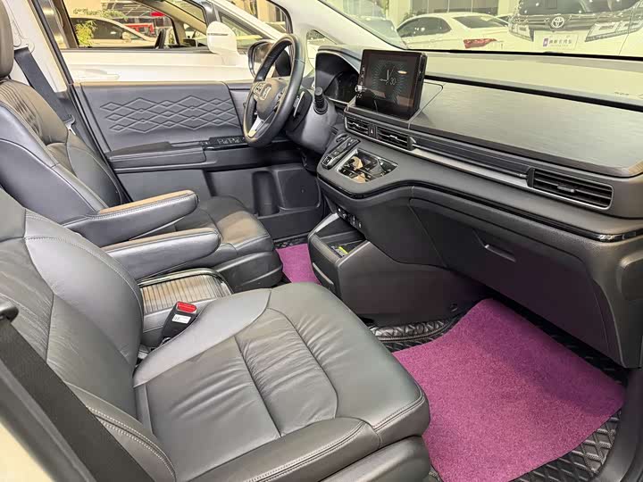 Фото 9 - Honda Elysion