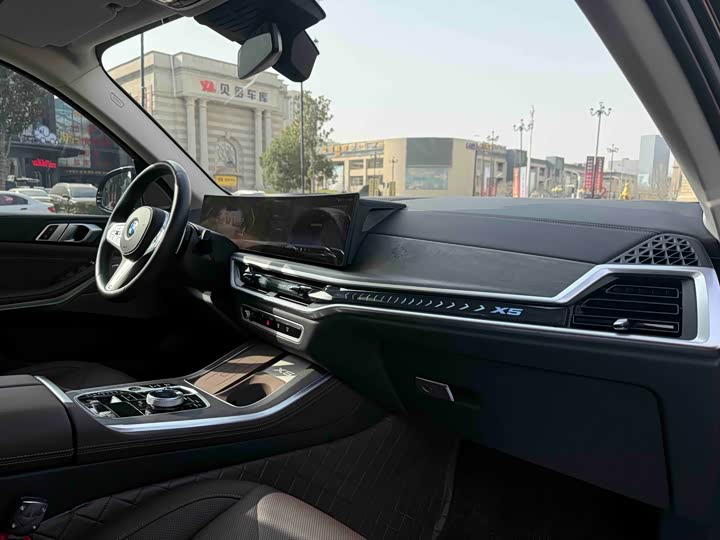 Фото 30 - BMW X5