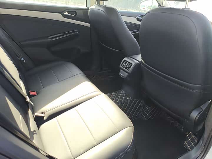 Фото 9 - Jetta VS7