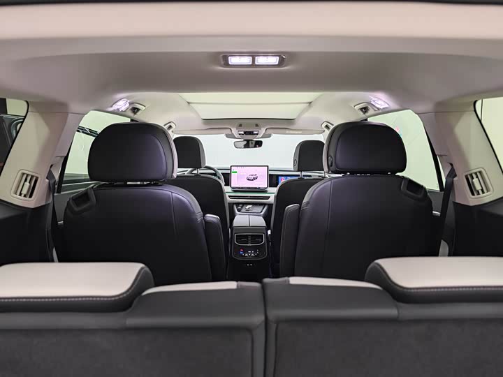 Фото 14 - Volkswagen Talagon