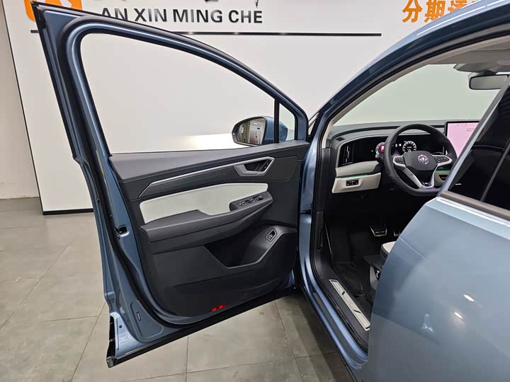 Фото 7 - Volkswagen Talagon