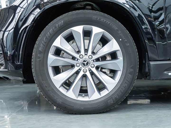 Фото 11 - Mercedes-Benz GLE-Class