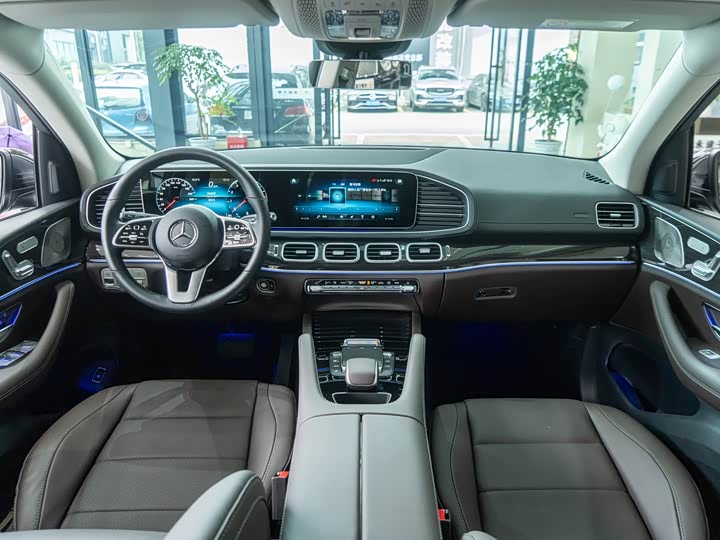 Фото 13 - Mercedes-Benz GLE-Class