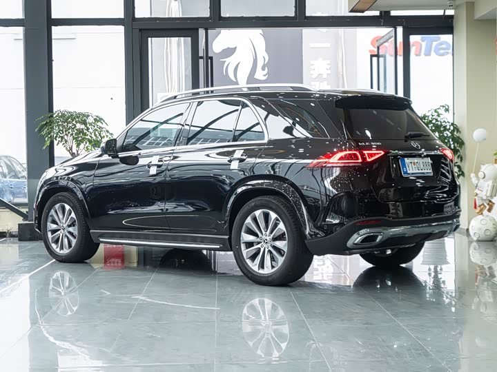 Фото 2 - Mercedes-Benz GLE-Class