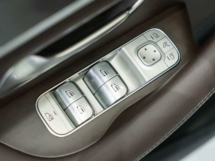 Фото 23 - Mercedes-Benz GLE-Class