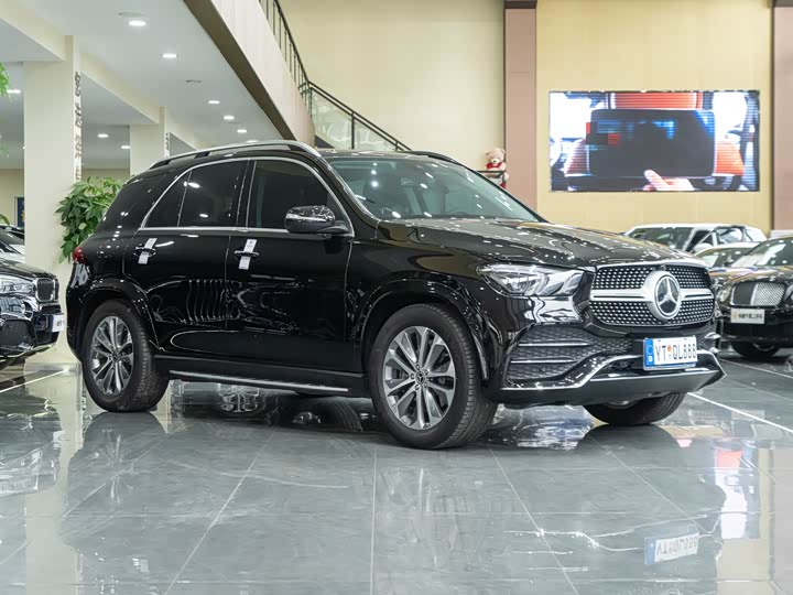 Фото 3 - Mercedes-Benz GLE-Class
