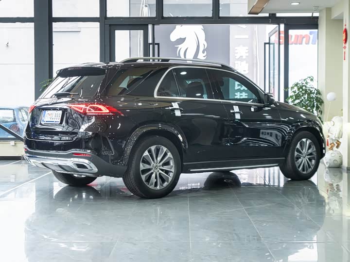 Фото 4 - Mercedes-Benz GLE-Class