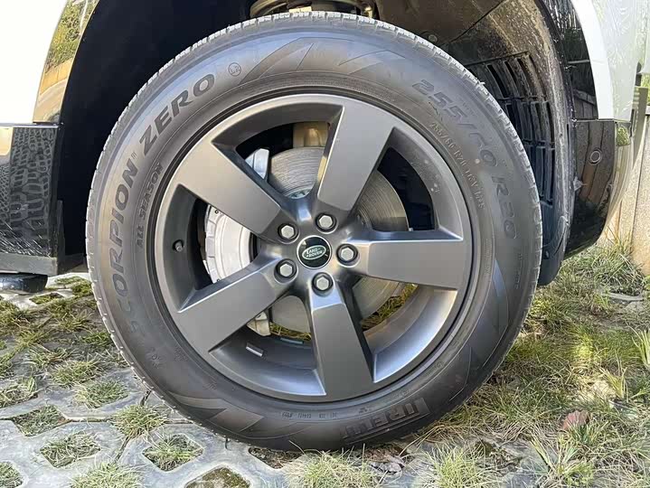 Фото 17 - Land Rover Defender