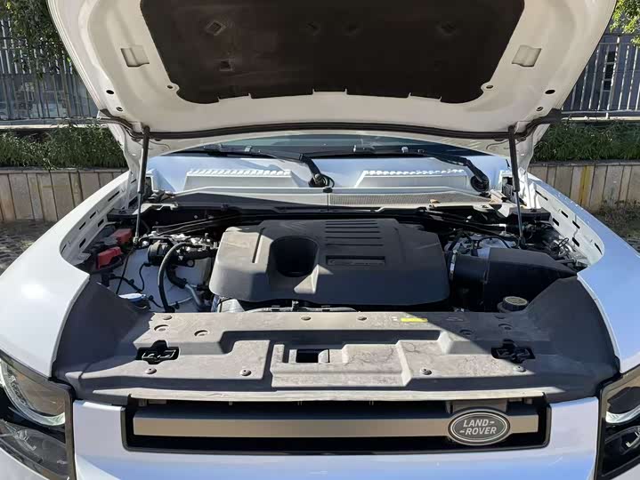 Фото 18 - Land Rover Defender