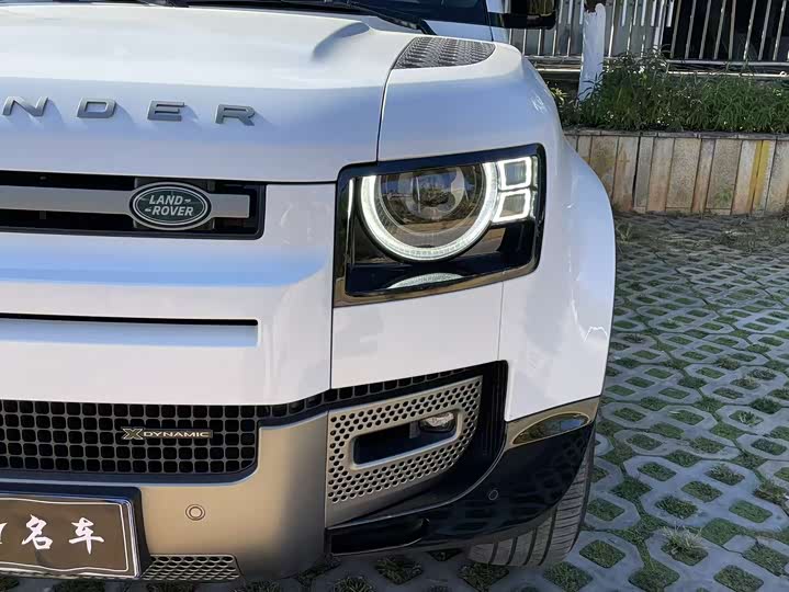 Фото 19 - Land Rover Defender