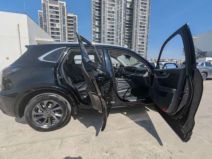 Фото 19 - Hongqi HS5