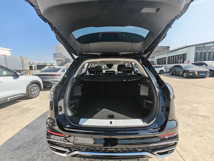 Фото 21 - Hongqi HS5