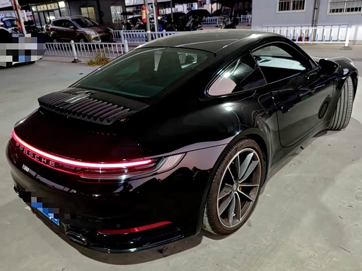 Фото 3 - Porsche 911