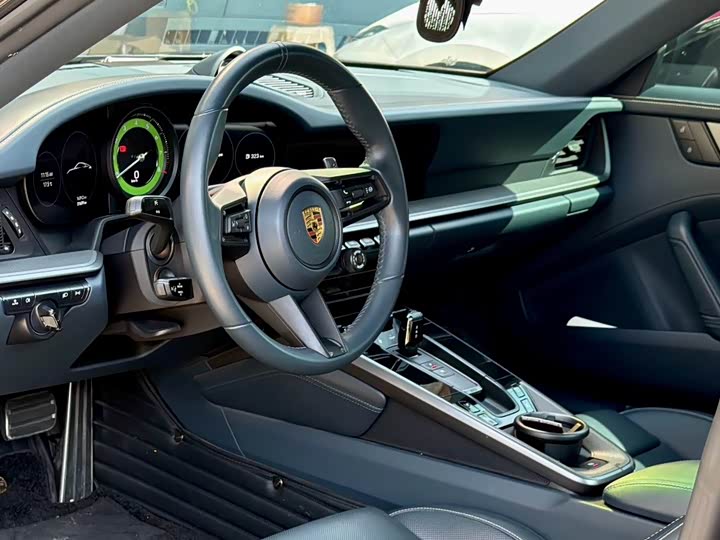 Фото 6 - Porsche 911