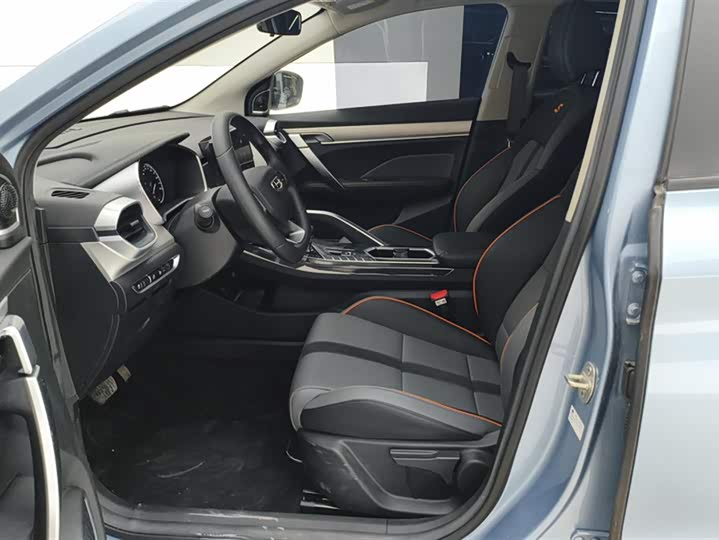 Фото 9 - Geely Coolray