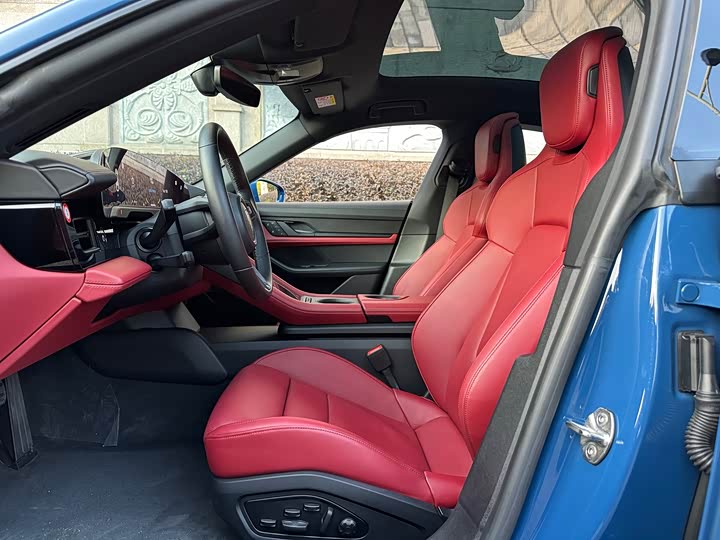 Фото 5 - Porsche Taycan