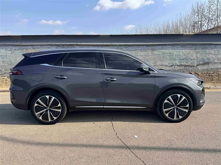 Фото 16 - BYD Tang Hybrid/EV