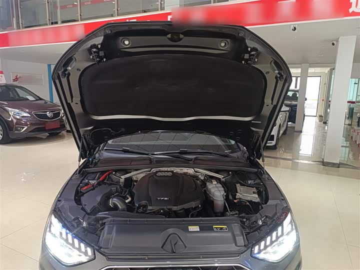 Фото 20 - Audi A4L