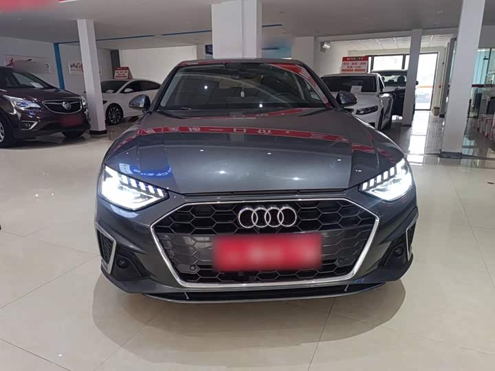 Фото 3 - Audi A4L