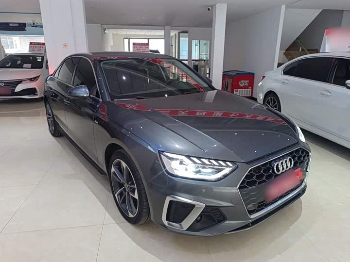 Фото 4 - Audi A4L