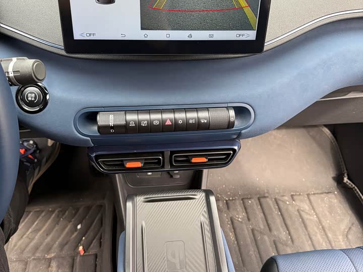 Фото 16 - BYD Seagull