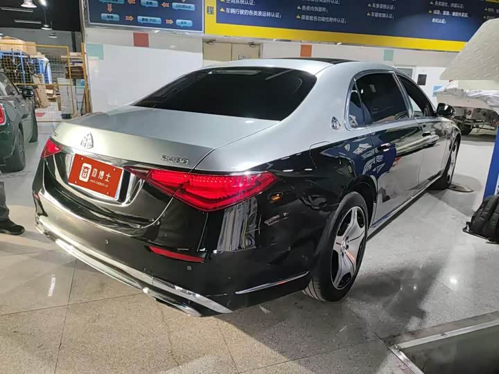 Фото 5 - Mercedes-Benz Maybach S-Class
