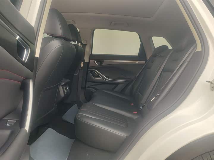 Фото 17 - Bestune T55