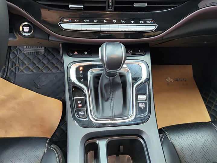 Фото 16 - GAC Trumpchi M6