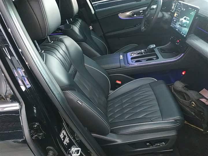 Фото 25 - GAC Trumpchi GS8