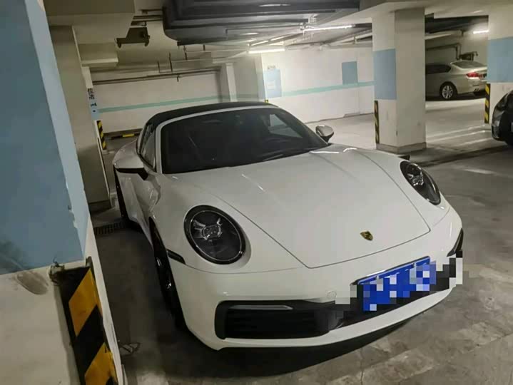 Фото 3 - Porsche 911