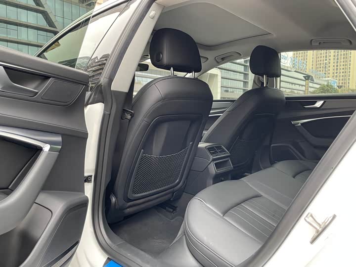 Фото 11 - Audi A7